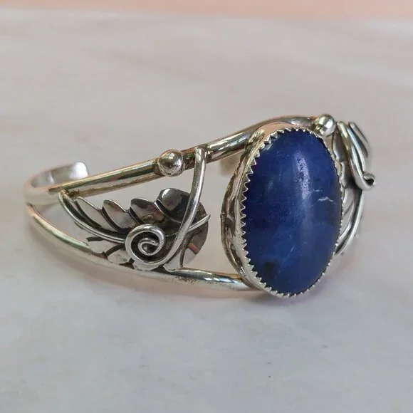 Vintage Navajo Sterling Silver Cuff Bracelet–Signed “T Sterling”–Lapis Lazuli - Picture 2 of 8